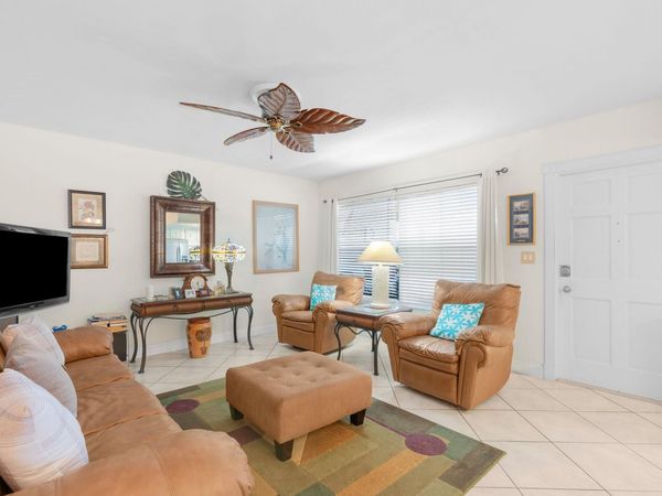 100 SE 6th Avenue, Unit 304, Pompano Beach, FL 33060