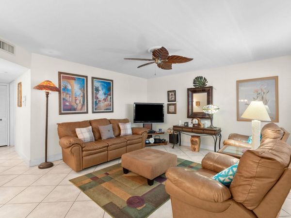 100 SE 6th Avenue, Unit 304, Pompano Beach, FL 33060