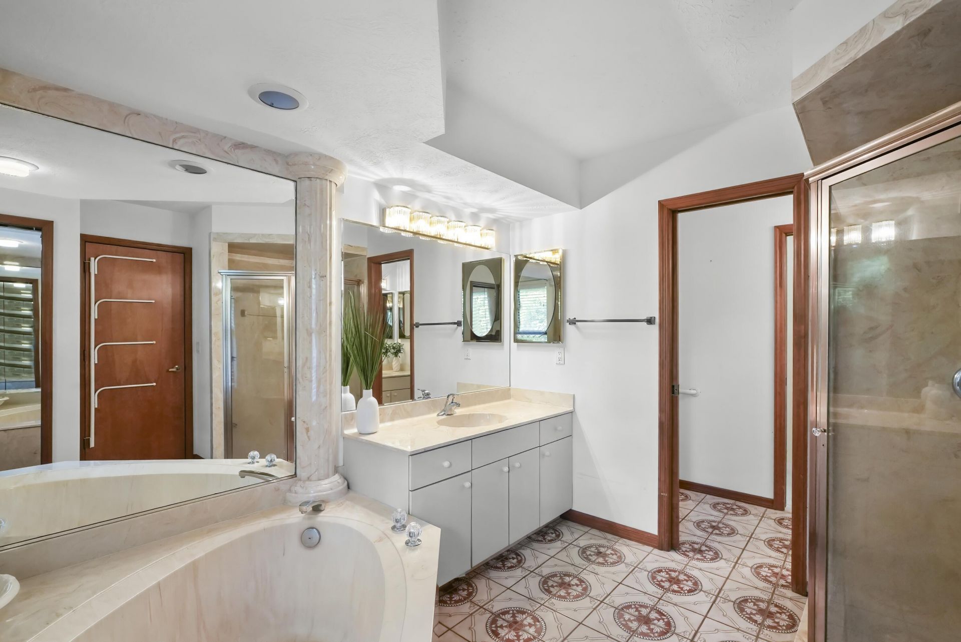 472 SE Majestic Terrace, Port Saint Lucie, FL 34983 Photo