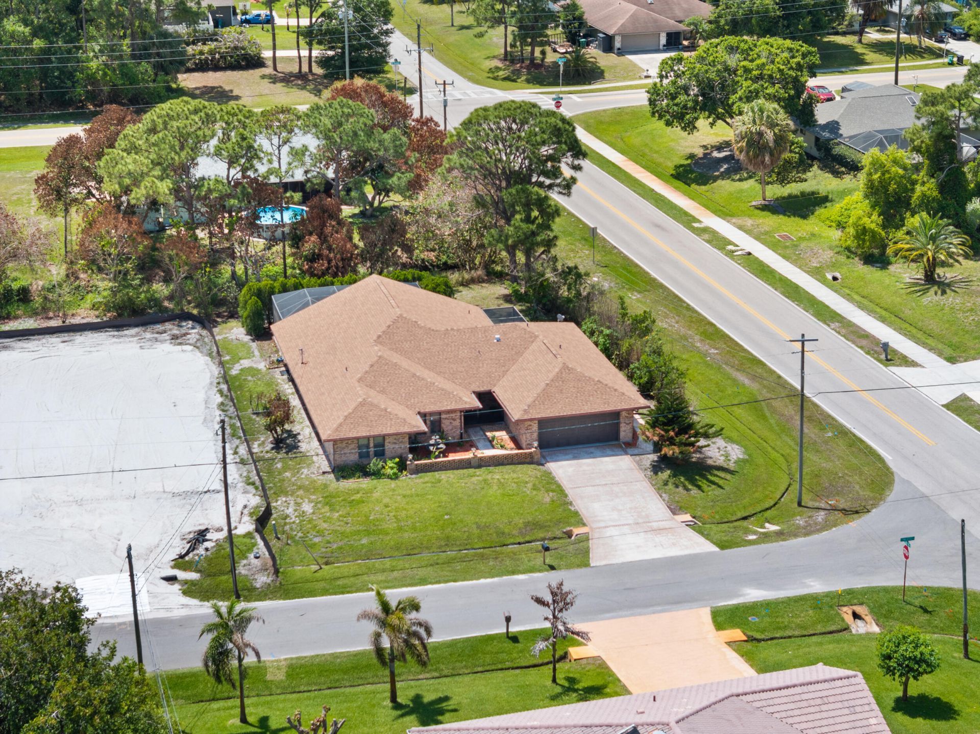 472 SE Majestic Terrace, Port Saint Lucie, FL 34983 Photo