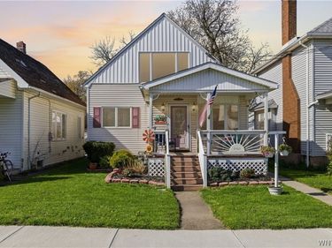 2462 La Salle Avenue, Niagara Falls, NY 14301