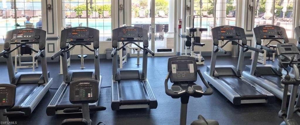 5885 Three Iron Dr, Unit 1102, Naples, FL 34110 Photo