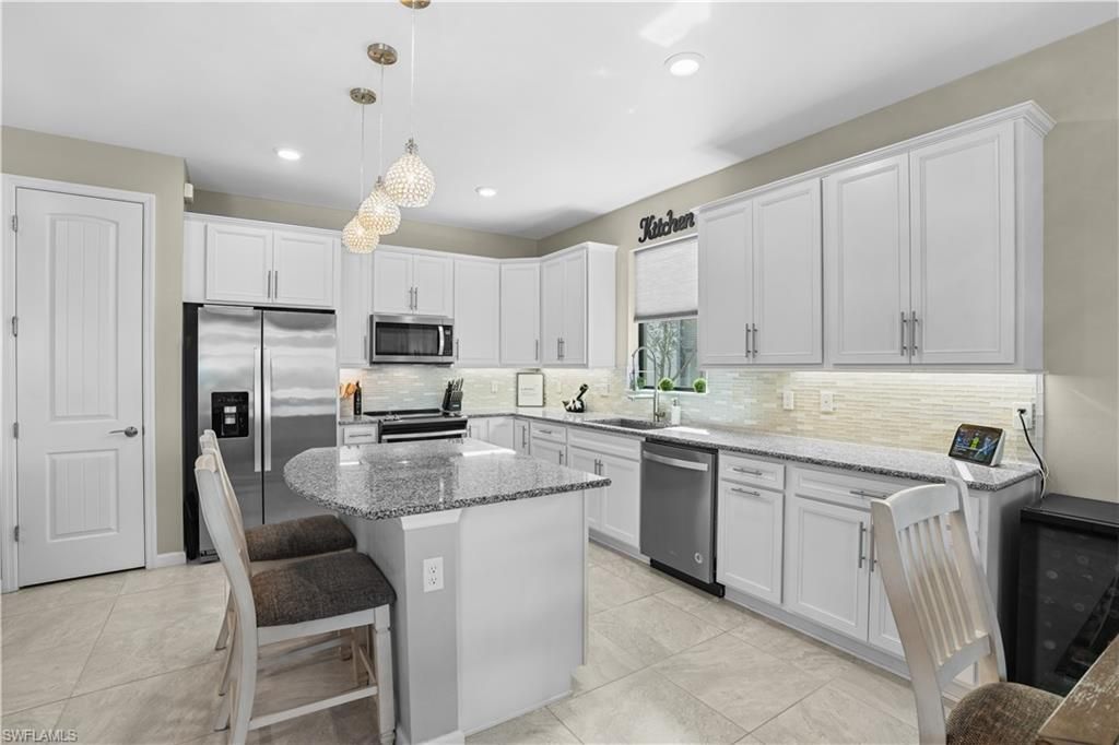 2077 Hamlin St, Naples, FL 34120 Photo