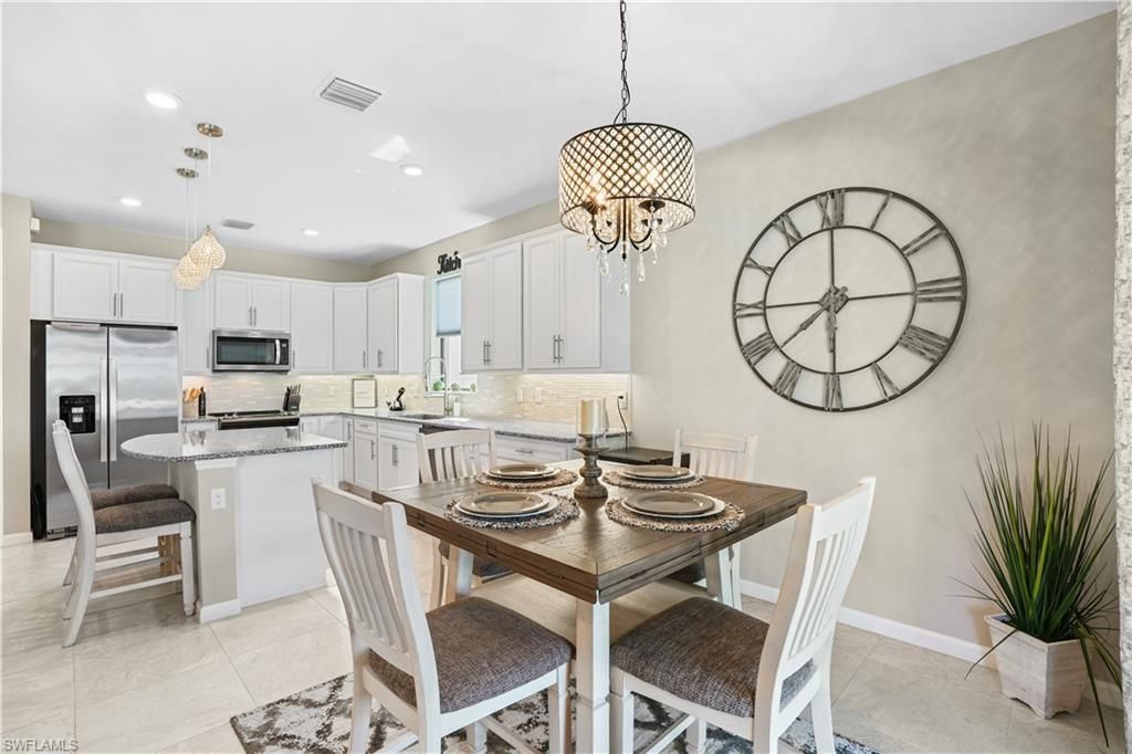 2077 Hamlin St, Naples, FL 34120 Photo