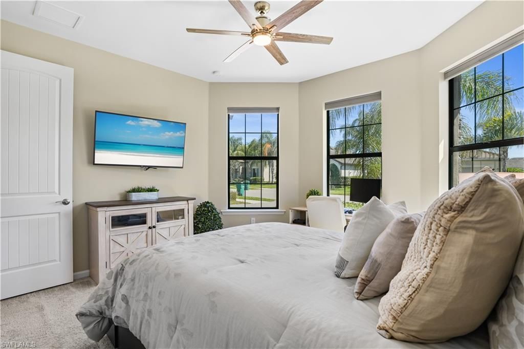 2077 Hamlin St, Naples, FL 34120 Photo