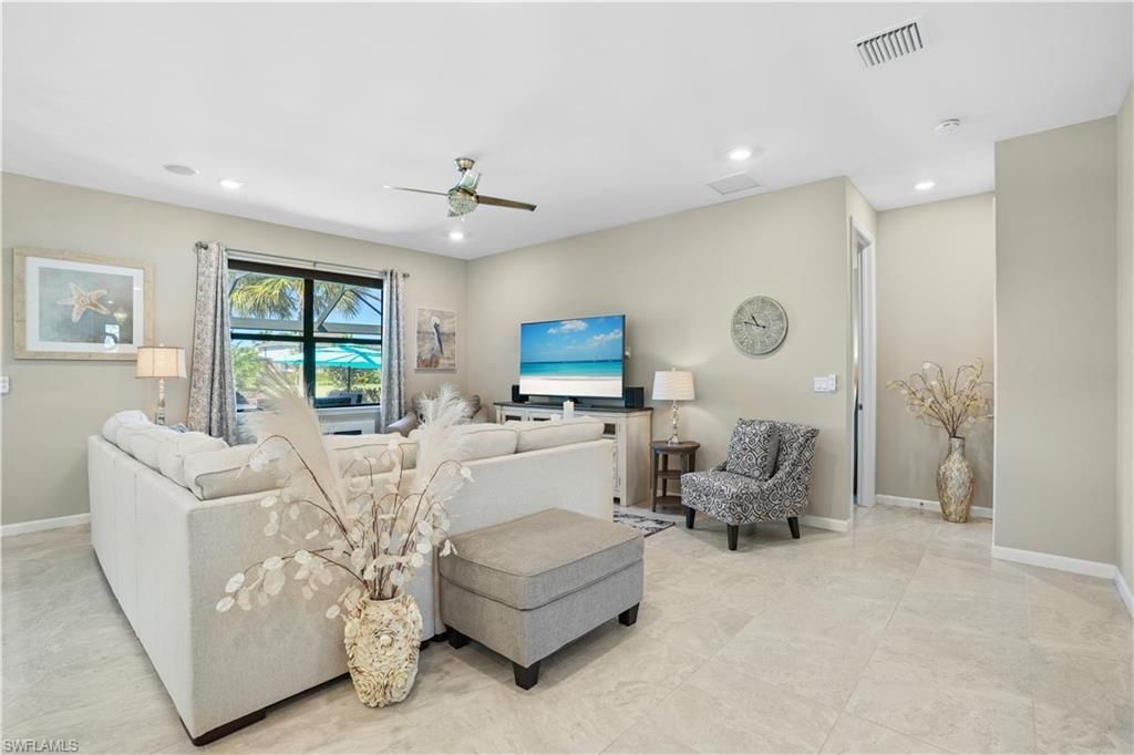 2077 Hamlin St, Naples, FL 34120 Photo