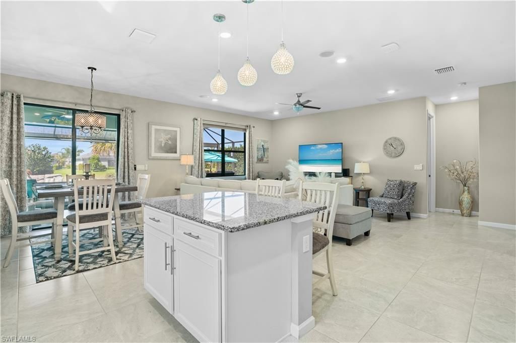 2077 Hamlin St, Naples, FL 34120 Photo