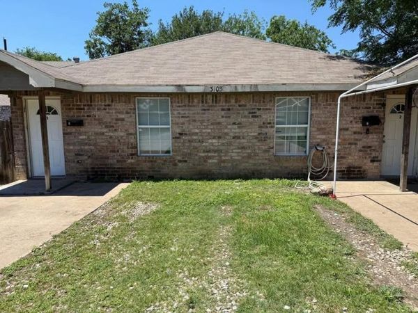 3103 N Crump Street, Fort Worth, TX 76106