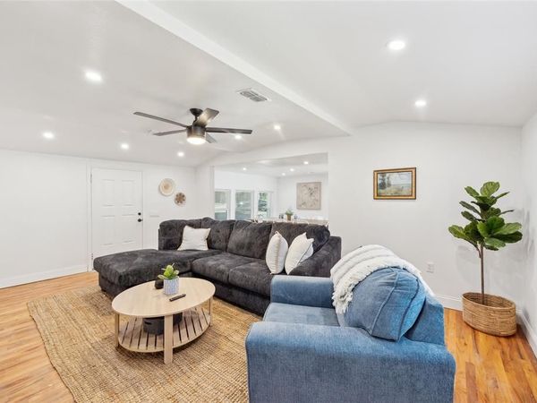 229 Sherman Drive , Pottsboro, TX 75076
