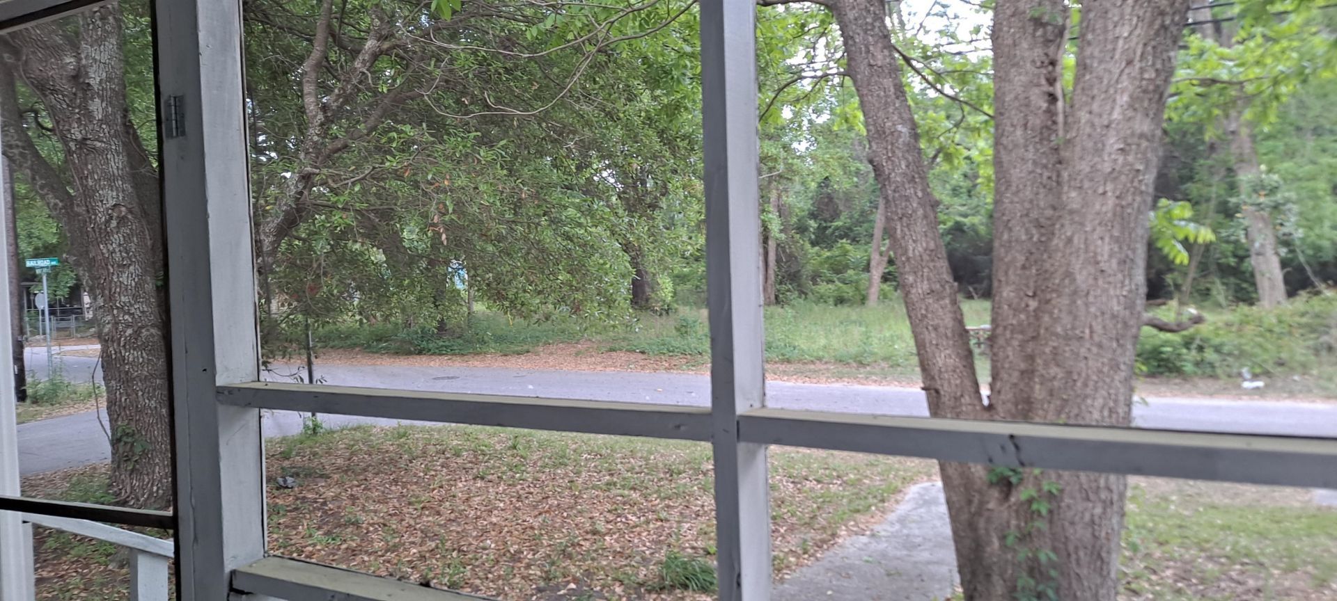 2402 Winyah St.  Photo 4