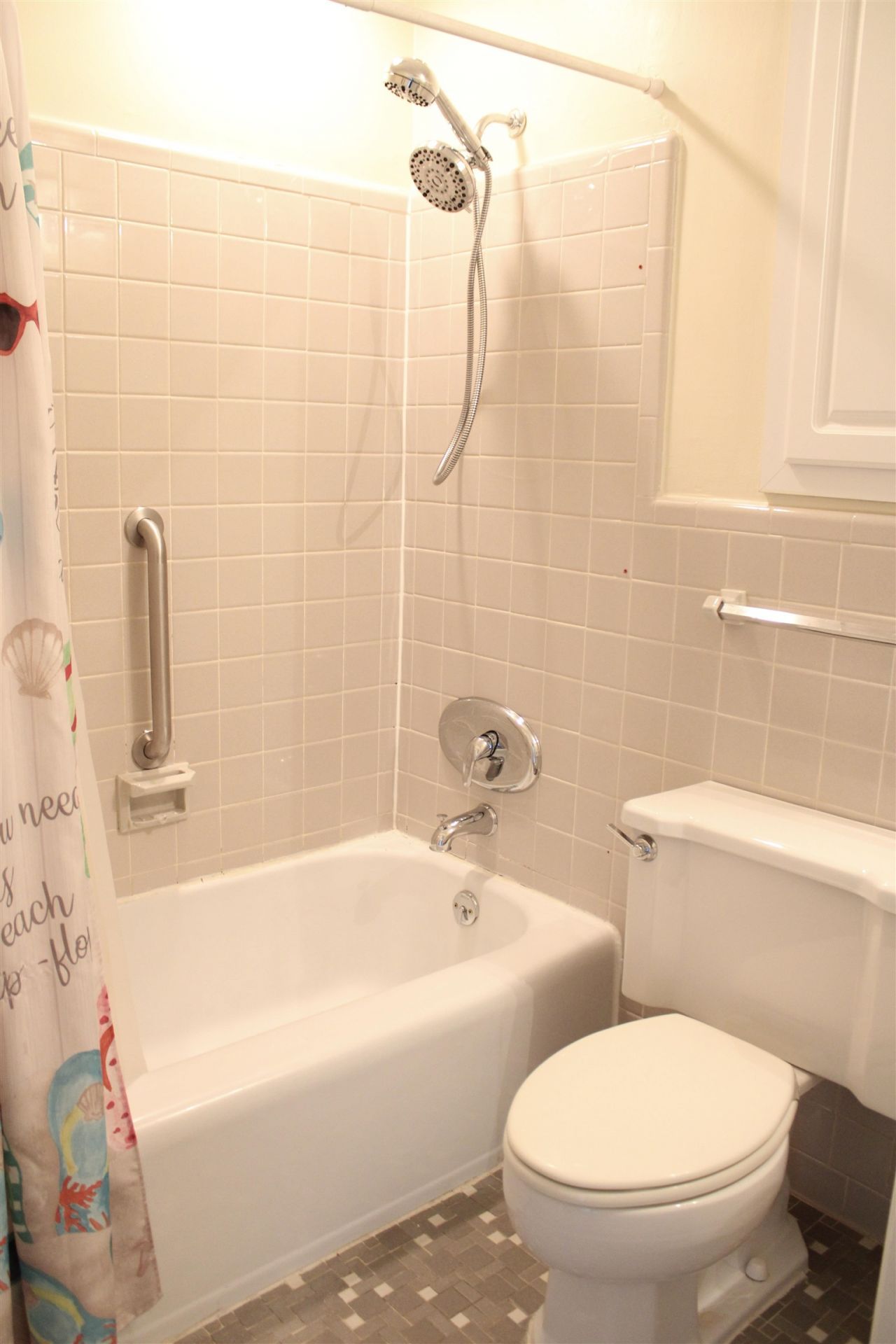 666 Mallard Lake Dr. Photo 15