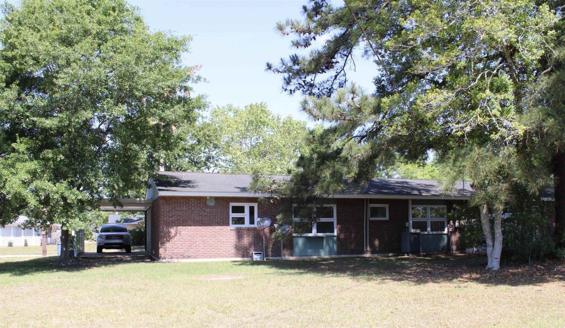 666 Mallard Lake Dr. Photo 4