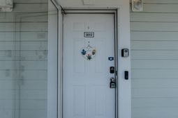 4879 Dahlia Ct. photo 4