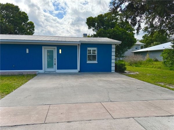 1835 42nd Avenue, Unit B, Vero Beach, FL 32960