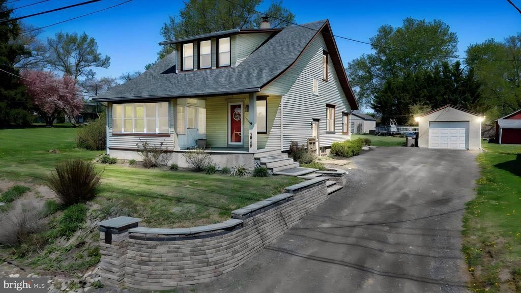 2939 N OLD BETHLEHEM PIKE , QUAKERTOWN, PA 18951