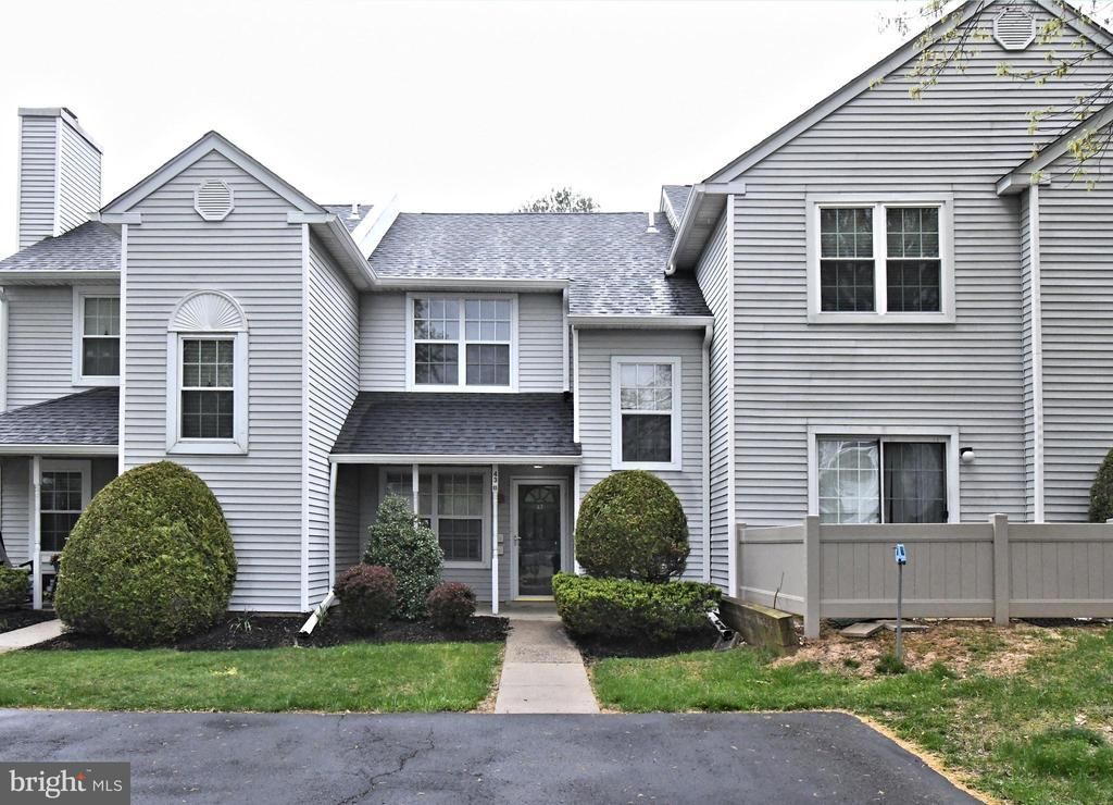 43 EVERETT DRIVE , NEWTOWN, PA 18940