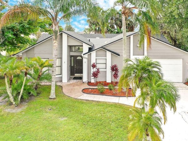 714 CARIBOU DRIVE , KISSIMMEE, FL 34759