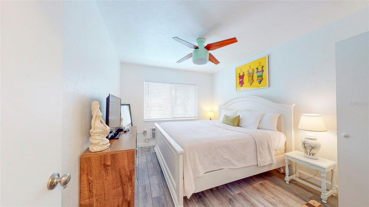 10200 Gulf Boulevard, Treasure Island, FL 33706 Photo