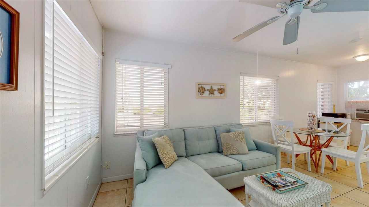 10200 Gulf Boulevard, Treasure Island, FL 33706 Photo