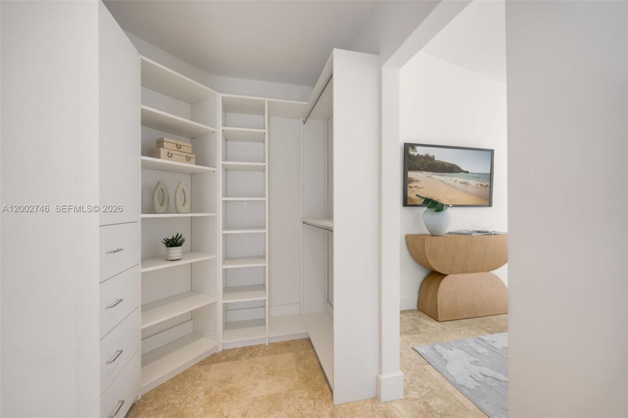 255 Ridgewood Rd , Key Biscayne, FL 33149 Photo
