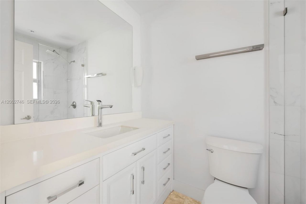 255 Ridgewood Rd , Key Biscayne, FL 33149 Photo
