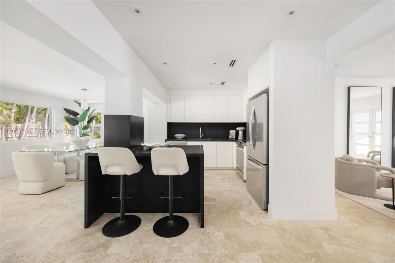 255 Ridgewood Rd , Key Biscayne, FL 33149 Photo