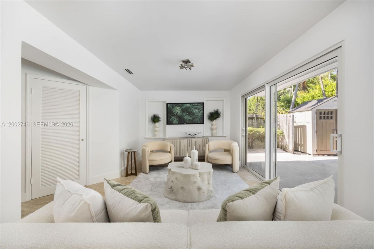 255 Ridgewood Rd , Key Biscayne, FL 33149 Photo