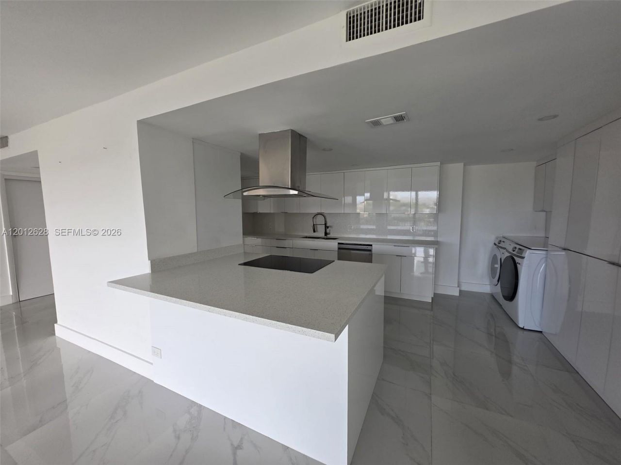 1800 NE 114th St, Unit 1101, Miami, FL 33181 Photo