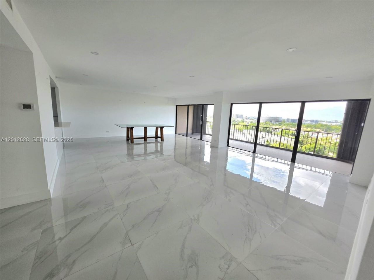 1800 NE 114th St, Unit 1101, Miami, FL 33181 Photo
