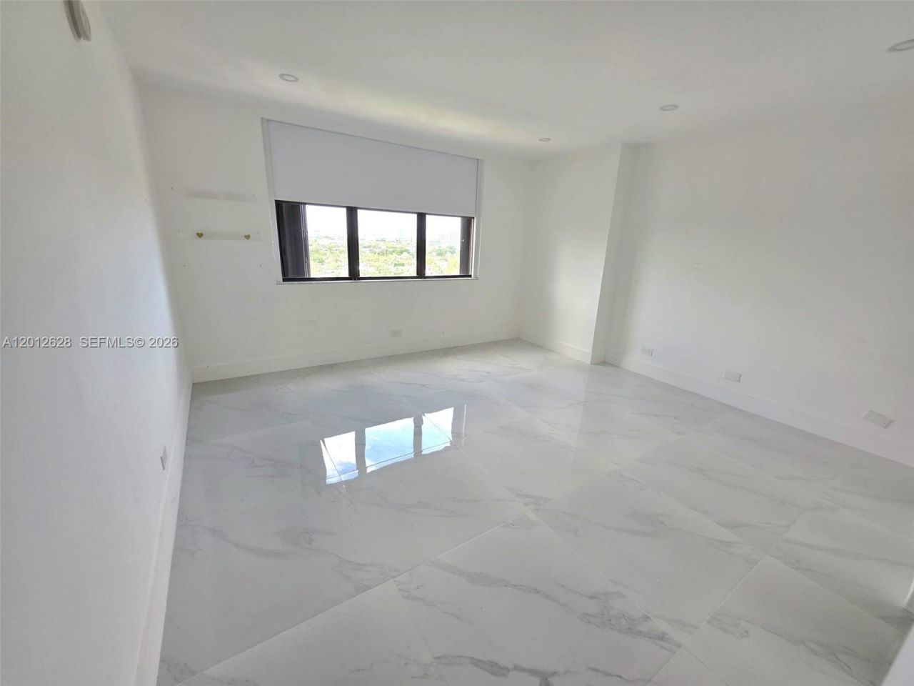 1800 NE 114th St, Unit 1101, Miami, FL 33181 Photo