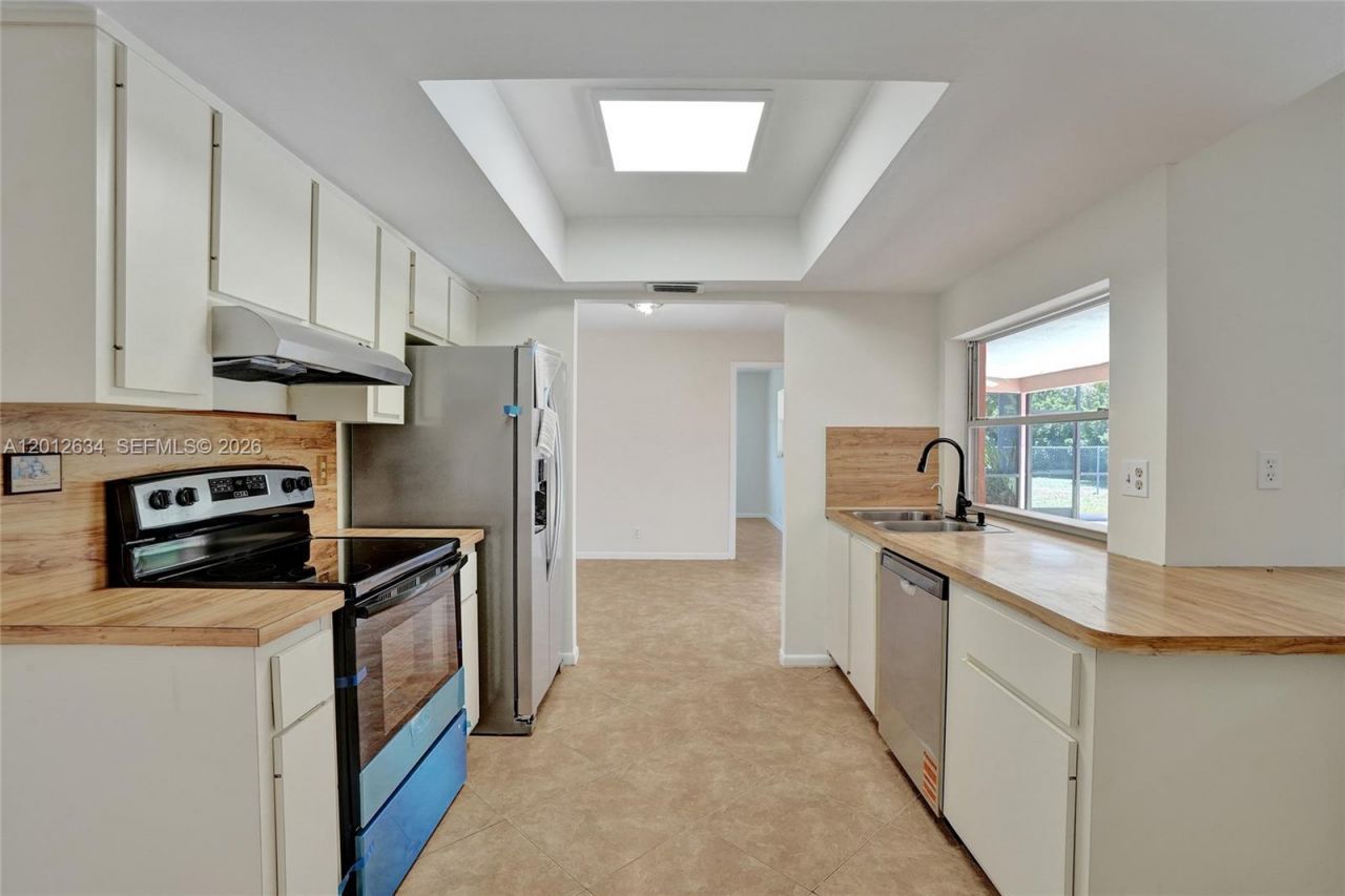 12212 NW 31st Dr , Coral Springs, FL 33065 Photo