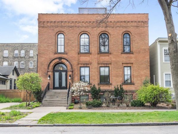 512 Laurel Avenue, Unit 5, Saint Paul, MN 55102