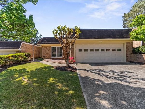 4413 Village Oaks Ridge , Atlanta, GA 30338
