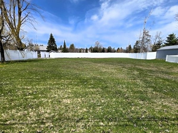 431 Sunset Boulevard, Alpena, MI 49707