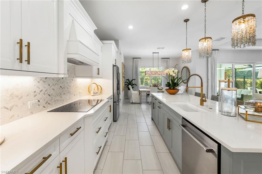 14212 Laguna Springs Ln, Naples, FL 34114 Photo