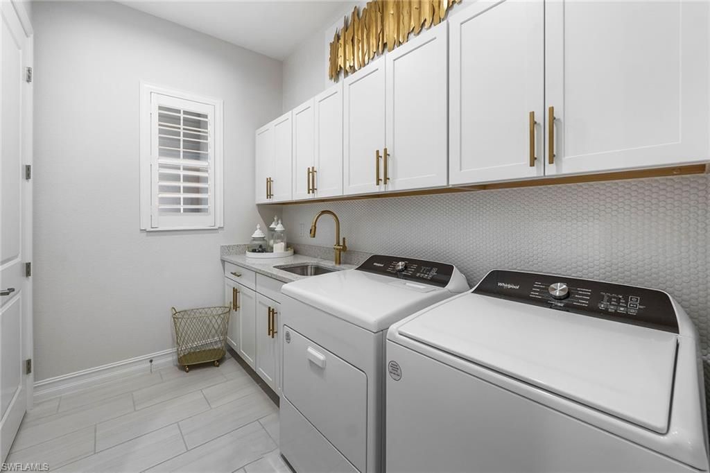 14212 Laguna Springs Ln, Naples, FL 34114 Photo