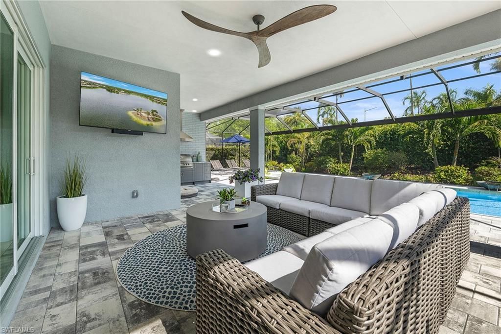 14212 Laguna Springs Ln, Naples, FL 34114 Photo