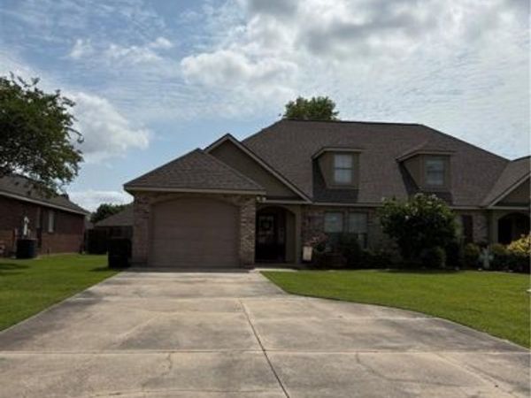 42114 GARDENS Boulevard, Unit B, Hammond, LA 70403