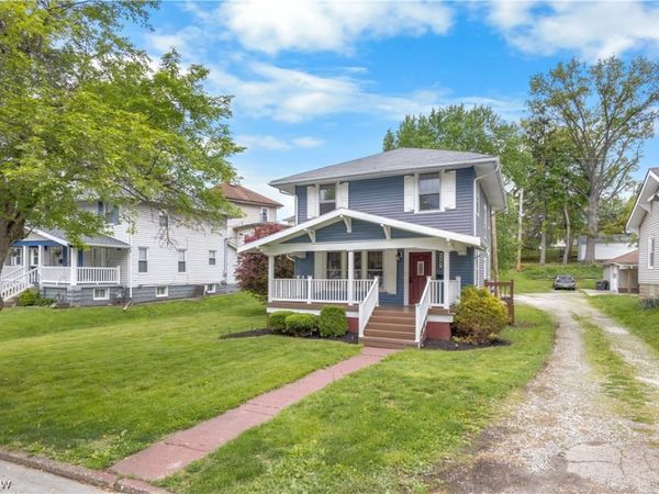 1407 Stewart Avenue , Cambridge, OH 43725