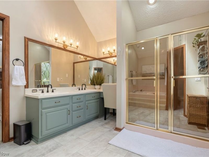 6974 Militia Hill Street NW, Canton, OH 44718 Photo 15