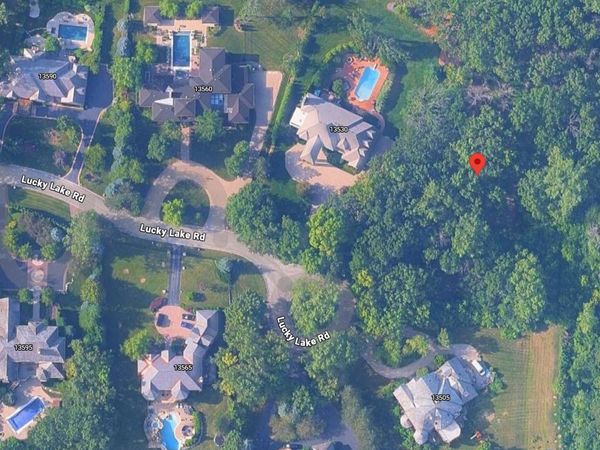 13500 Lucky Lake Drive, Lake Forest, IL 60045