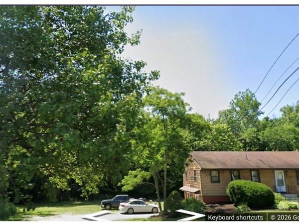 1221 RT 9G , Hyde Park, NY 12538