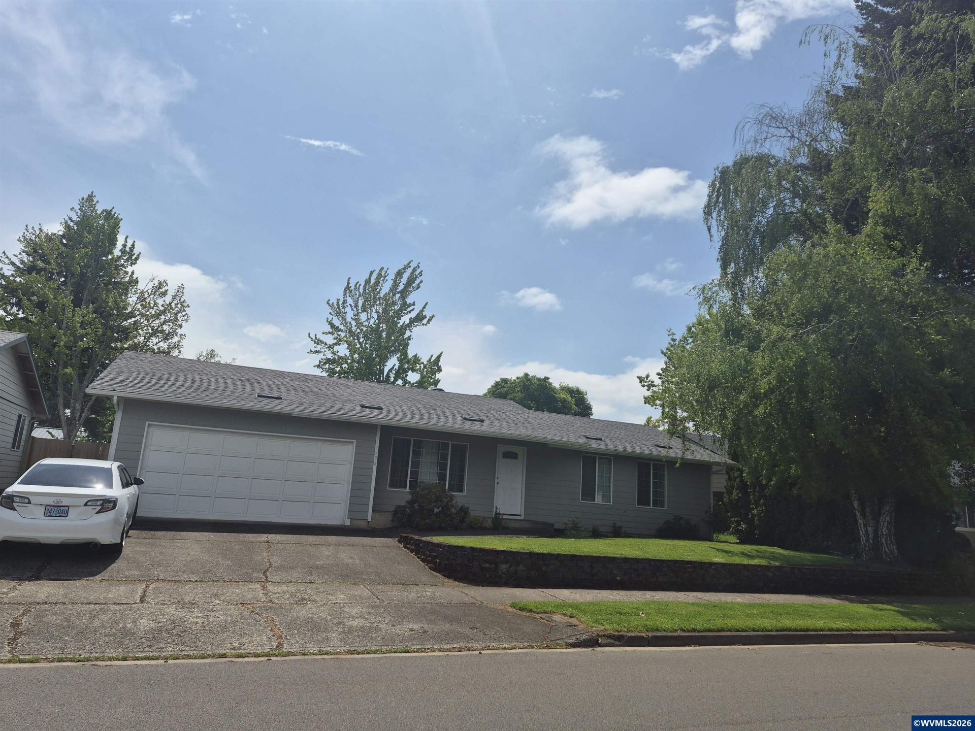 1996 Summercrest Dr S, Salem, OR 97306 Main Photo