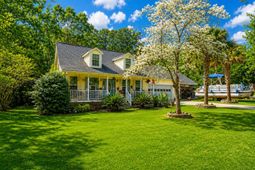 384 Suwanee Drive photo 4