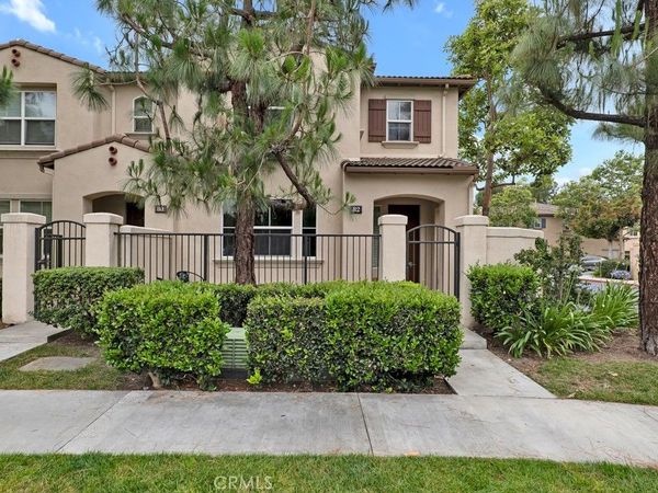 82 Trailing Vine, Irvine, CA 92602