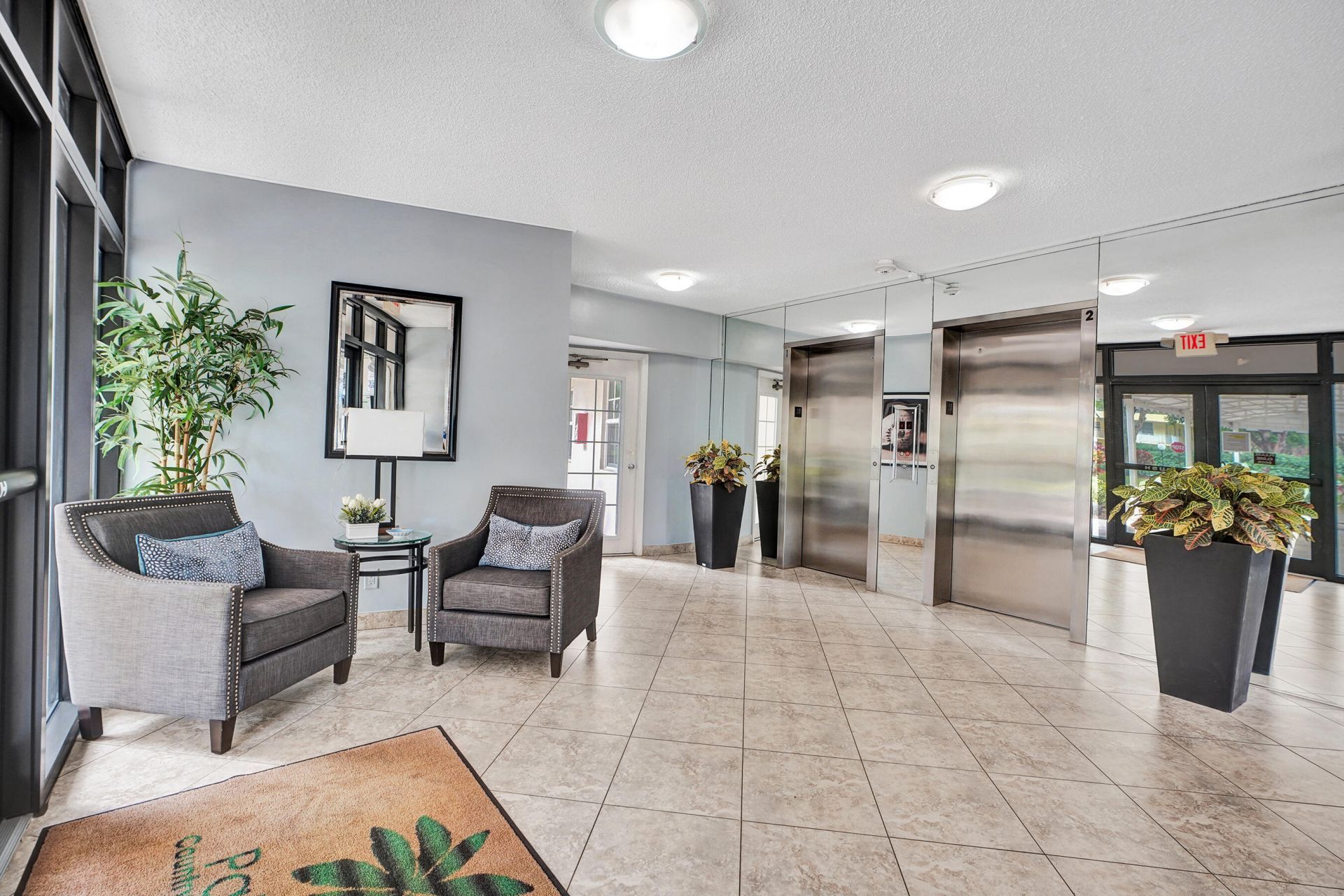 545 Oaks Lane, Unit 204, Pompano Beach, FL 33069 Photo