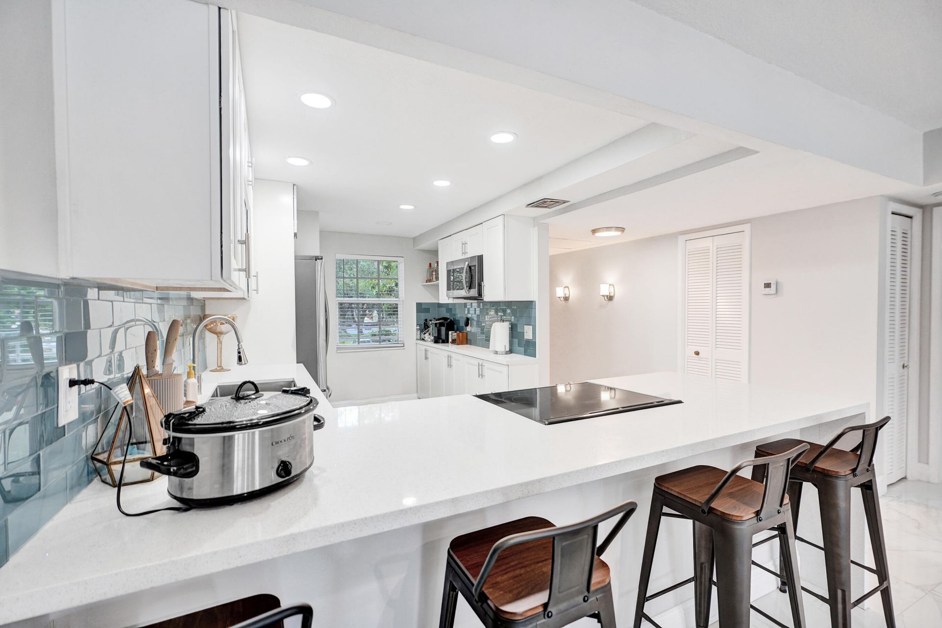 545 Oaks Lane, Unit 204, Pompano Beach, FL 33069 Photo