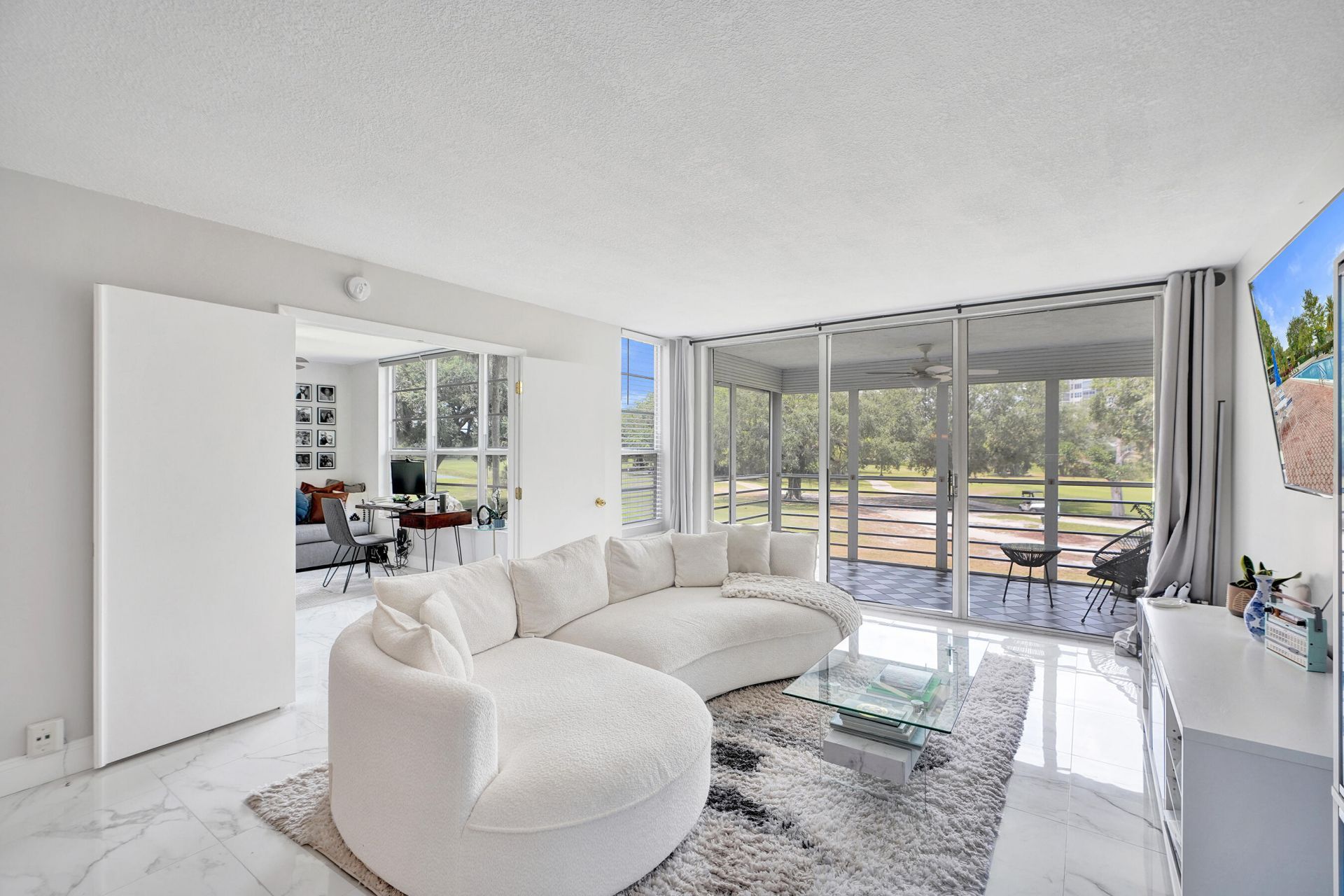 545 Oaks Lane, Unit 204, Pompano Beach, FL 33069 Photo
