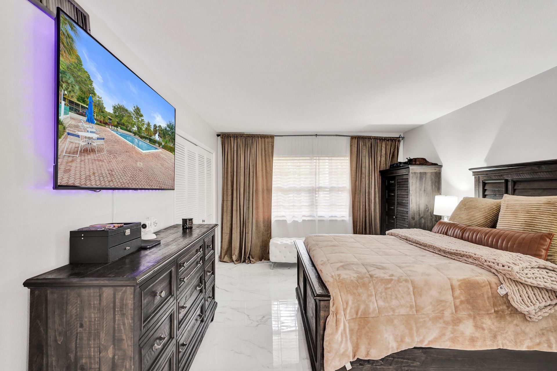 545 Oaks Lane, Unit 204, Pompano Beach, FL 33069 Photo