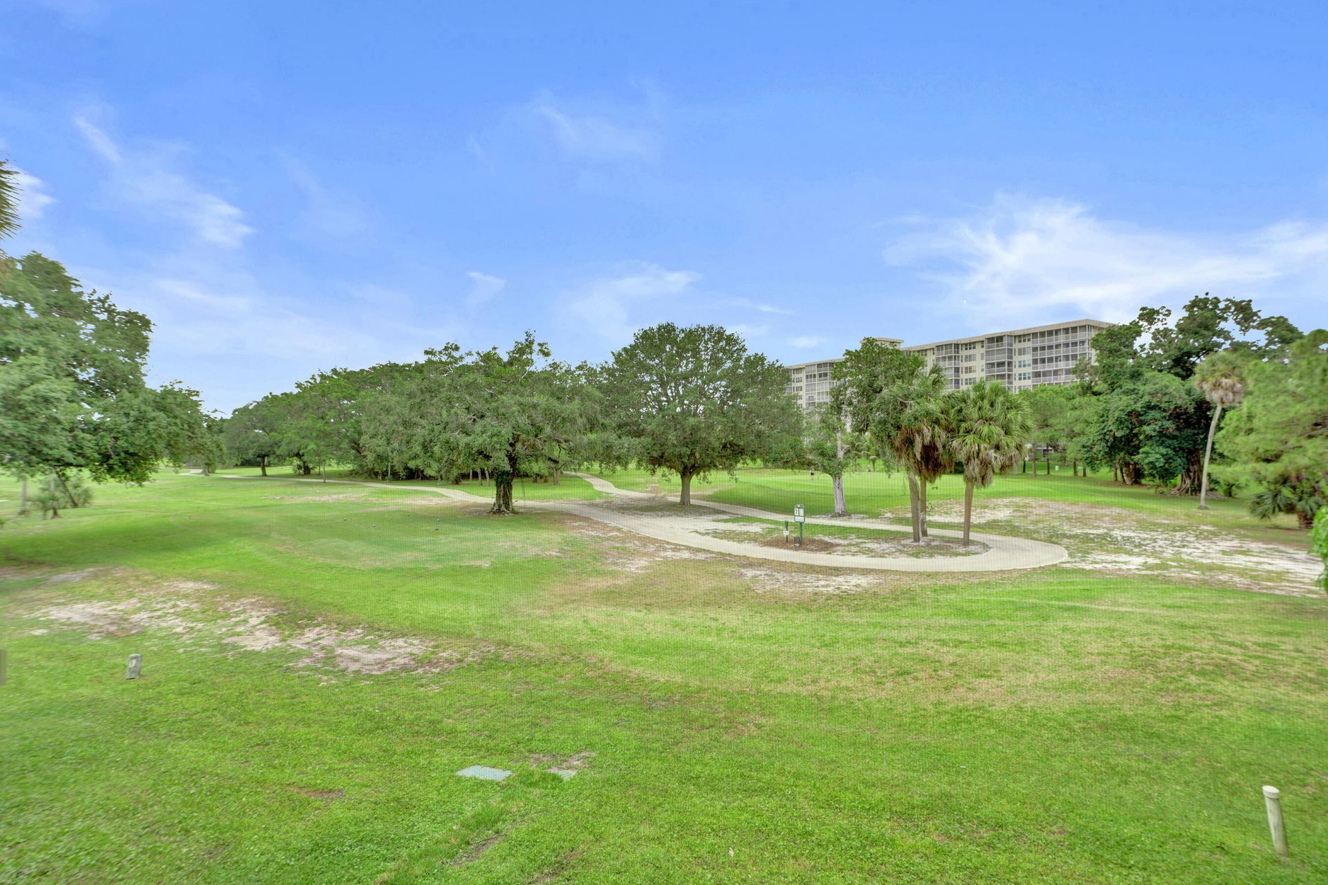545 Oaks Lane, Unit 204, Pompano Beach, FL 33069 Photo